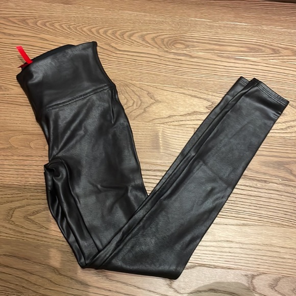 Spanx faux leather leggings. - Picture 3 of 3
